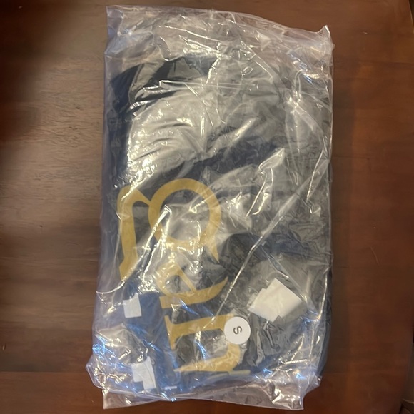 Game Leaf Tshirt - Picture 2 of 2